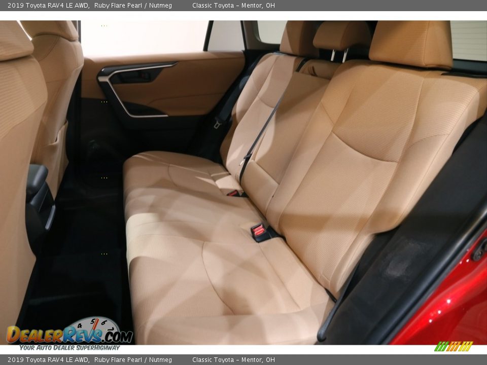 2019 Toyota RAV4 LE AWD Ruby Flare Pearl / Nutmeg Photo #16