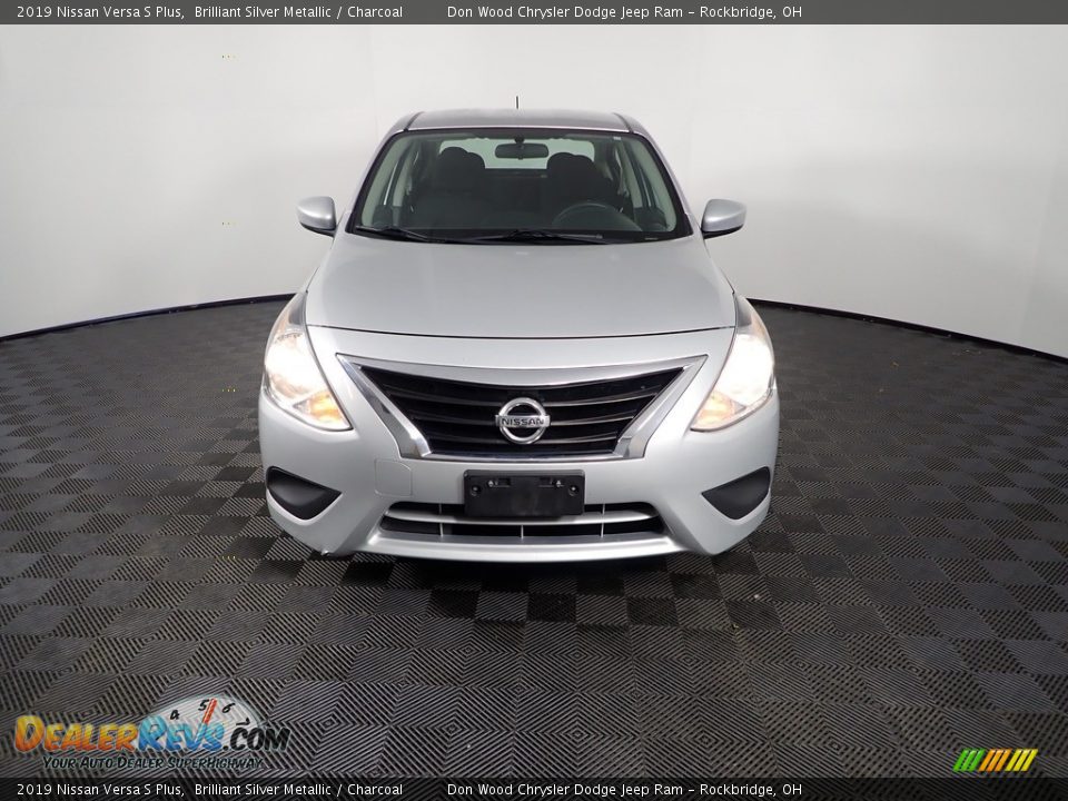 2019 Nissan Versa S Plus Brilliant Silver Metallic / Charcoal Photo #4