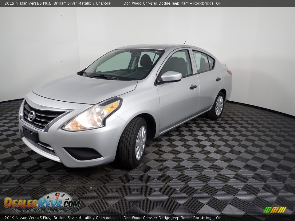 2019 Nissan Versa S Plus Brilliant Silver Metallic / Charcoal Photo #7