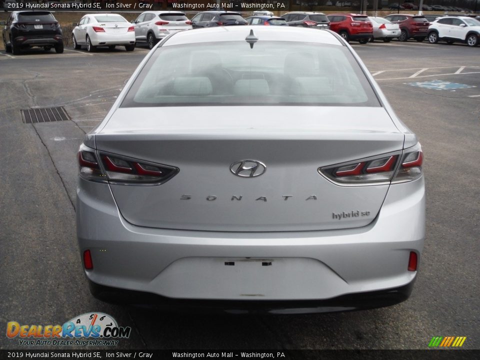 2019 Hyundai Sonata Hybrid SE Ion Silver / Gray Photo #10