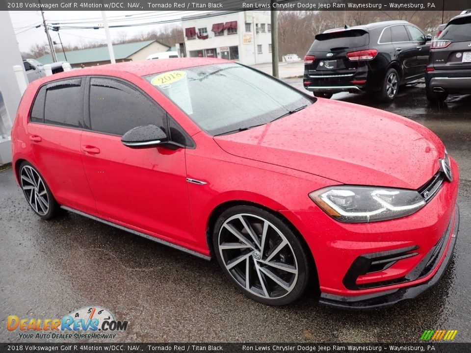 Front 3/4 View of 2018 Volkswagen Golf R 4Motion w/DCC. NAV. Photo #8