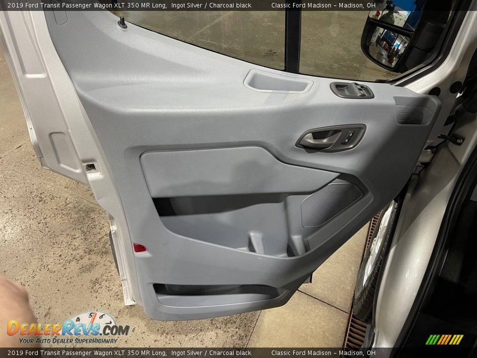 2019 Ford Transit Passenger Wagon XLT 350 MR Long Ingot Silver / Charcoal black Photo #12