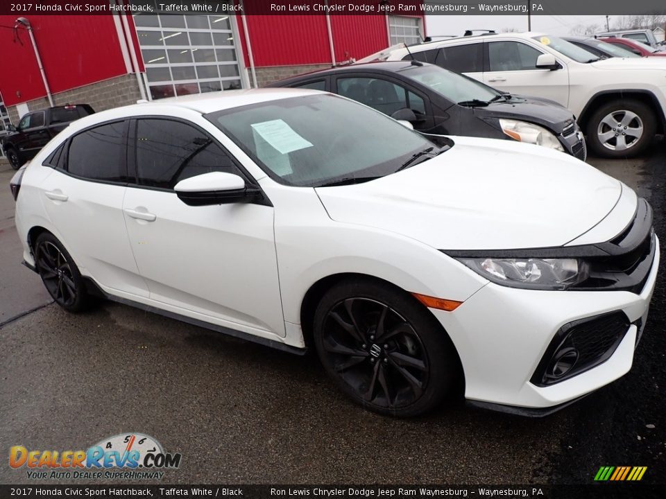 Front 3/4 View of 2017 Honda Civic Sport Hatchback Photo #4