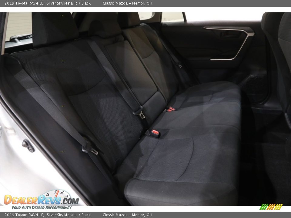 2019 Toyota RAV4 LE Silver Sky Metallic / Black Photo #15