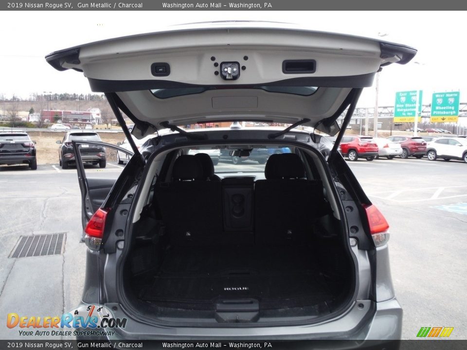 2019 Nissan Rogue SV Gun Metallic / Charcoal Photo #23