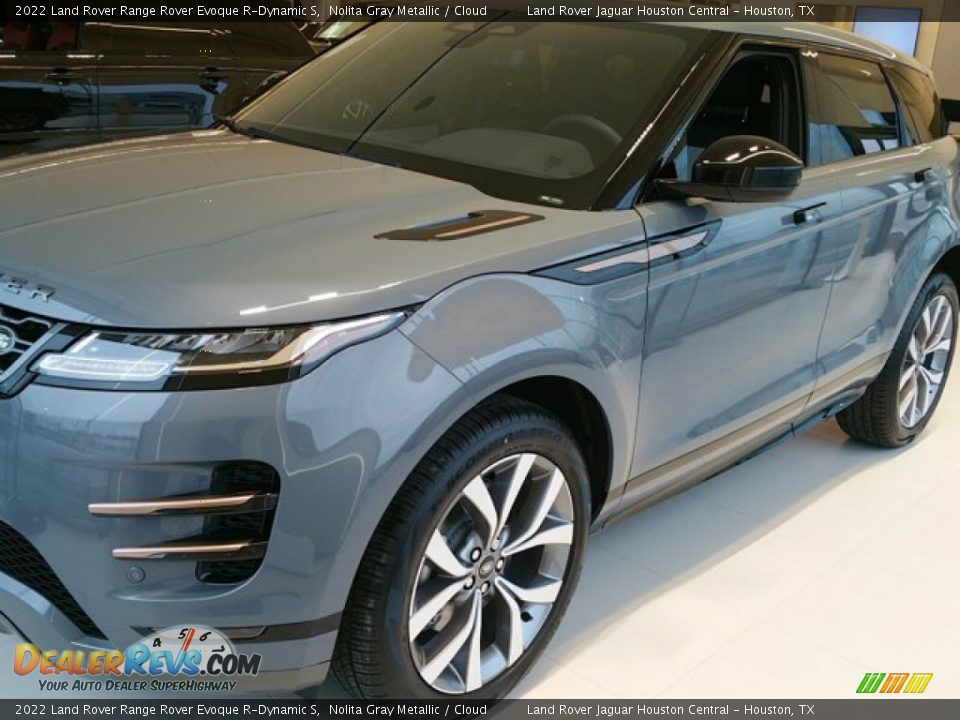 Front 3/4 View of 2022 Land Rover Range Rover Evoque R-Dynamic S Photo #1