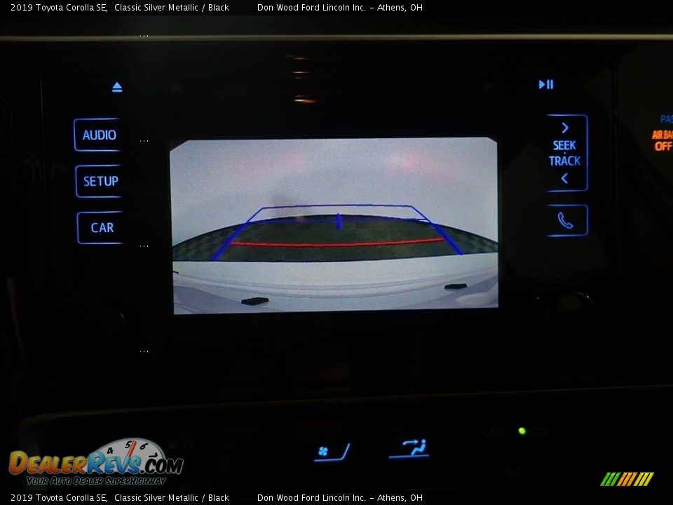 2019 Toyota Corolla SE Classic Silver Metallic / Black Photo #2