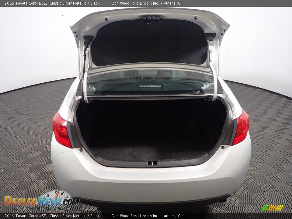 2019 Toyota Corolla SE Classic Silver Metallic / Black Photo #14