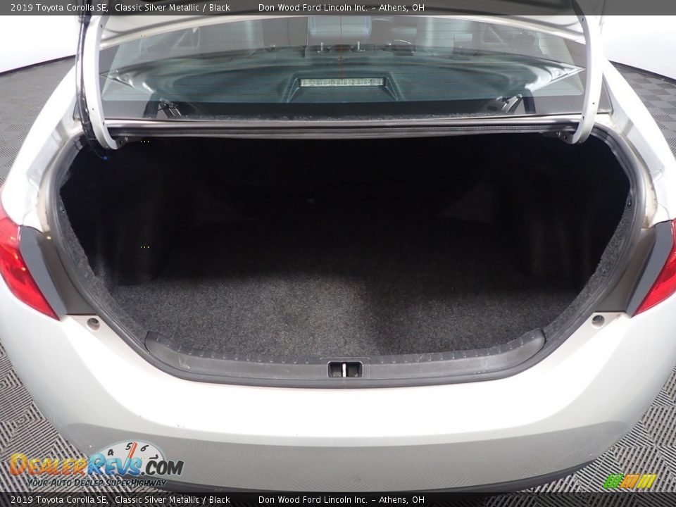 2019 Toyota Corolla SE Classic Silver Metallic / Black Photo #15
