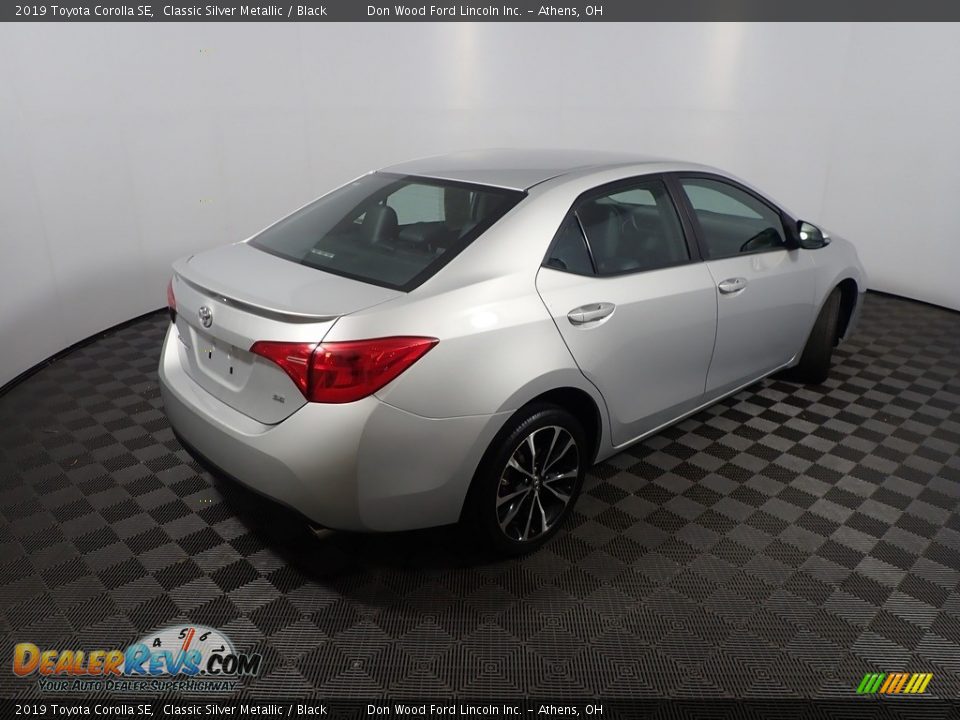 2019 Toyota Corolla SE Classic Silver Metallic / Black Photo #17