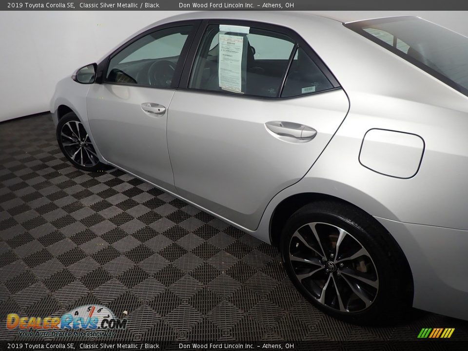 2019 Toyota Corolla SE Classic Silver Metallic / Black Photo #18