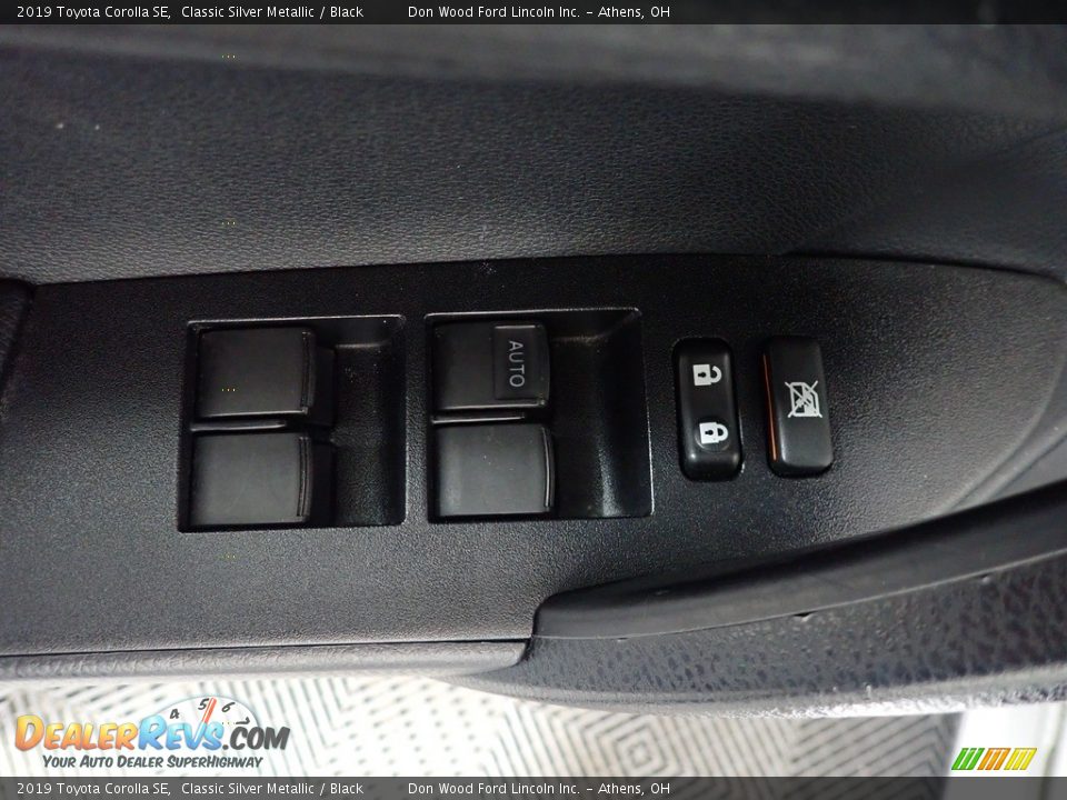 2019 Toyota Corolla SE Classic Silver Metallic / Black Photo #21