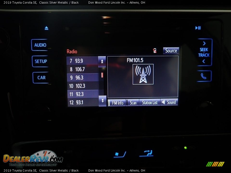 2019 Toyota Corolla SE Classic Silver Metallic / Black Photo #26