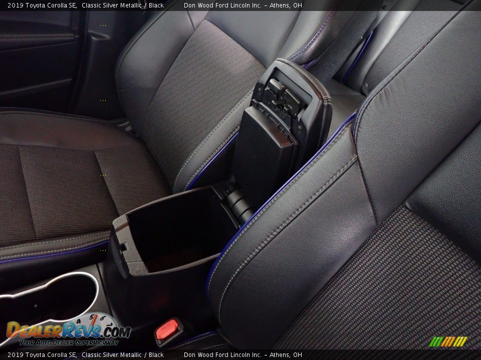 2019 Toyota Corolla SE Classic Silver Metallic / Black Photo #33