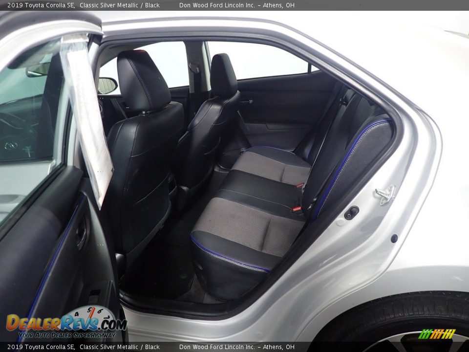 2019 Toyota Corolla SE Classic Silver Metallic / Black Photo #35