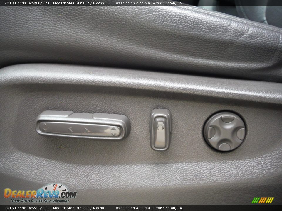 2018 Honda Odyssey Elite Modern Steel Metallic / Mocha Photo #18