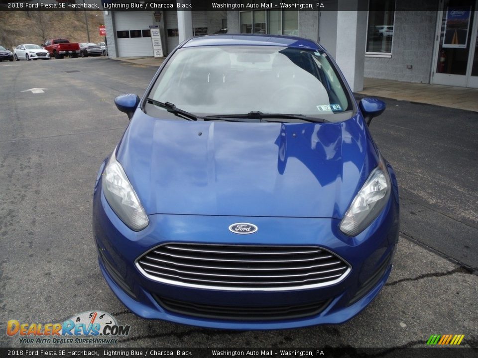 2018 Ford Fiesta SE Hatchback Lightning Blue / Charcoal Black Photo #4