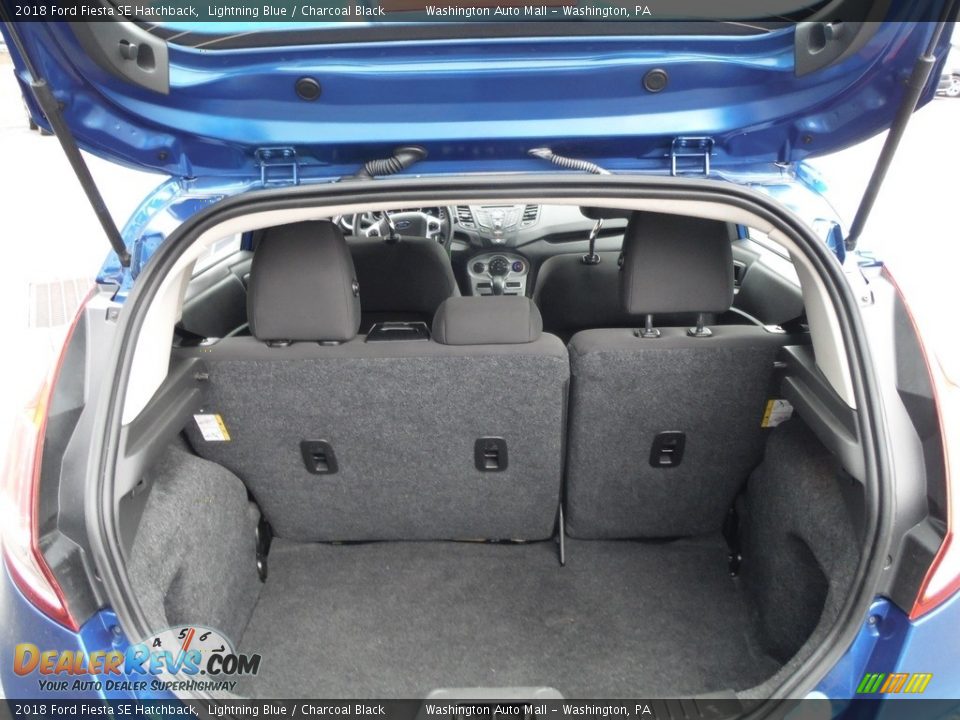 2018 Ford Fiesta SE Hatchback Lightning Blue / Charcoal Black Photo #24