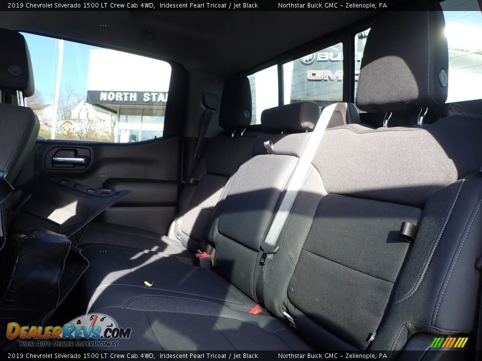 2019 Chevrolet Silverado 1500 LT Crew Cab 4WD Iridescent Pearl Tricoat / Jet Black Photo #17