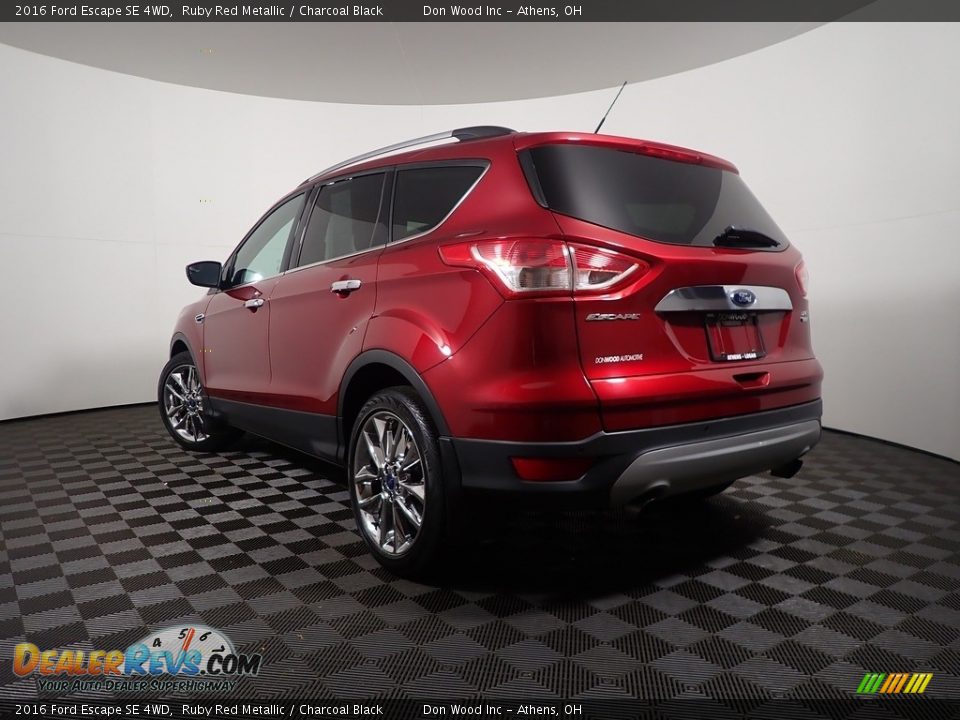 2016 Ford Escape SE 4WD Ruby Red Metallic / Charcoal Black Photo #11
