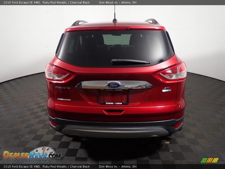 2016 Ford Escape SE 4WD Ruby Red Metallic / Charcoal Black Photo #13