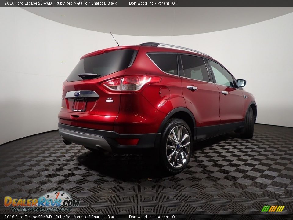2016 Ford Escape SE 4WD Ruby Red Metallic / Charcoal Black Photo #16