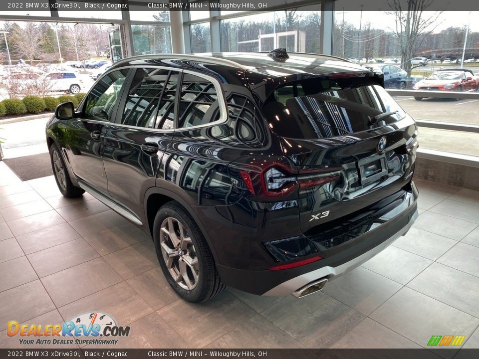 2022 BMW X3 xDrive30i Black / Cognac Photo #2