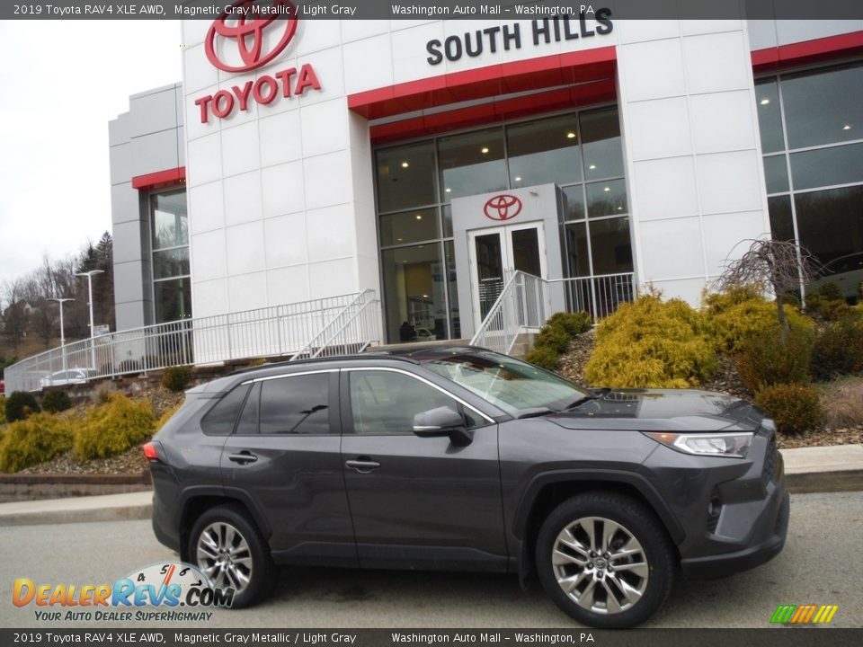 2019 Toyota RAV4 XLE AWD Magnetic Gray Metallic / Light Gray Photo #2