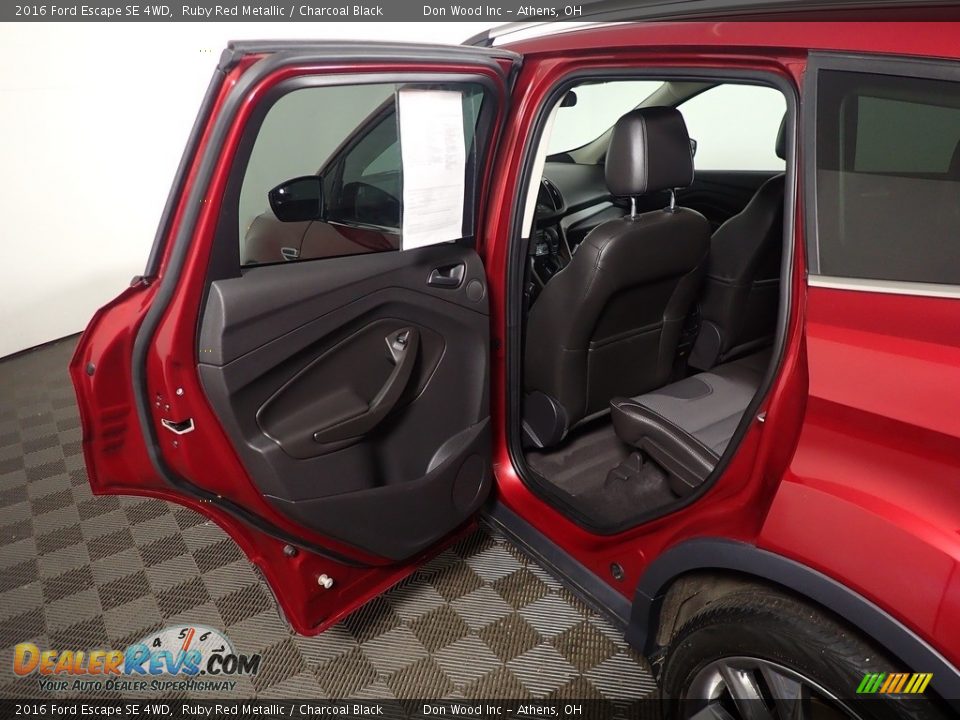 2016 Ford Escape SE 4WD Ruby Red Metallic / Charcoal Black Photo #35