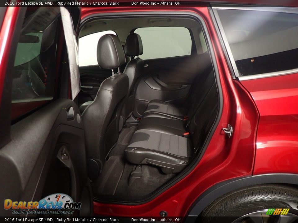 2016 Ford Escape SE 4WD Ruby Red Metallic / Charcoal Black Photo #36