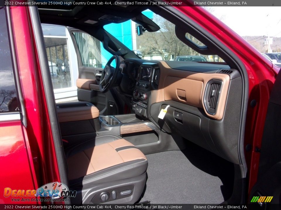 Front Seat of 2022 Chevrolet Silverado 2500HD High Country Crew Cab 4x4 Photo #26
