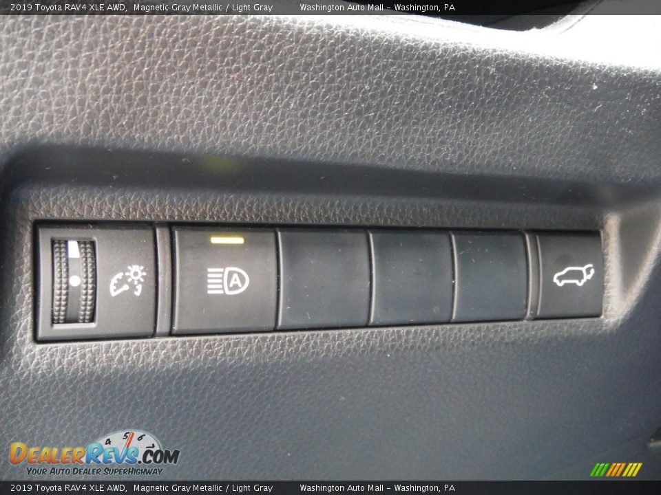 2019 Toyota RAV4 XLE AWD Magnetic Gray Metallic / Light Gray Photo #25