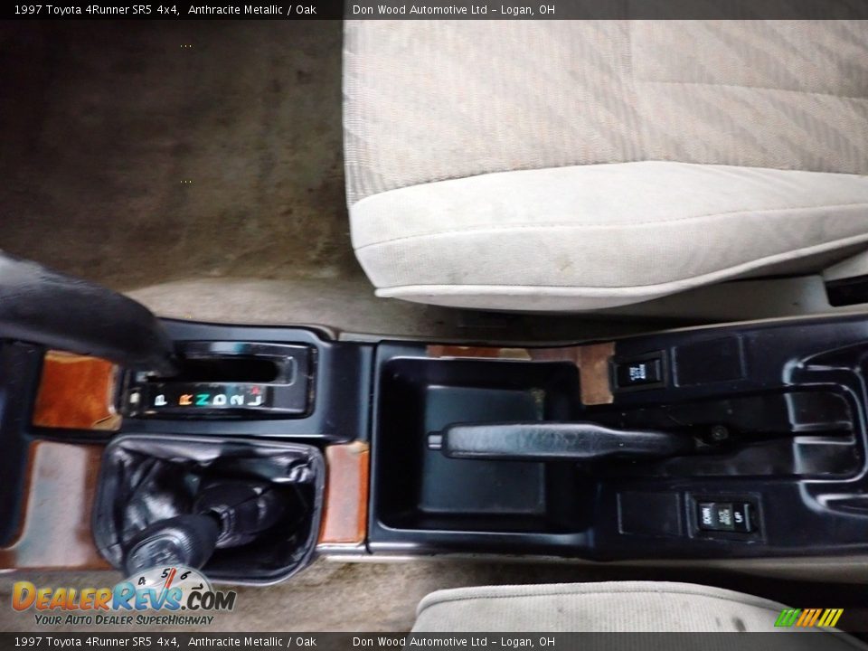 1997 Toyota 4Runner SR5 4x4 Shifter Photo #11