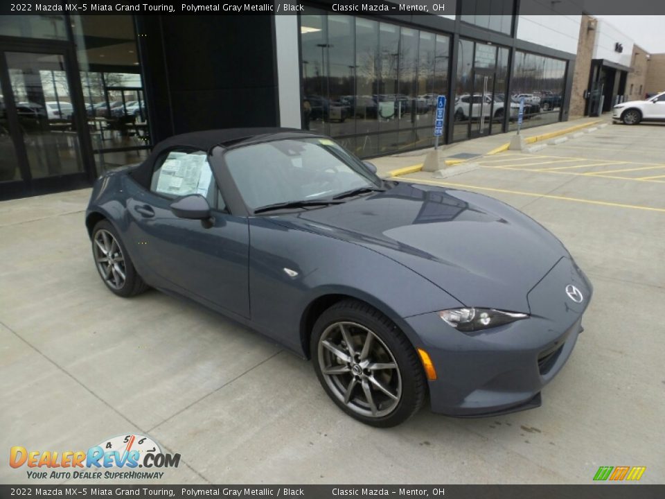 Front 3/4 View of 2022 Mazda MX-5 Miata Grand Touring Photo #1