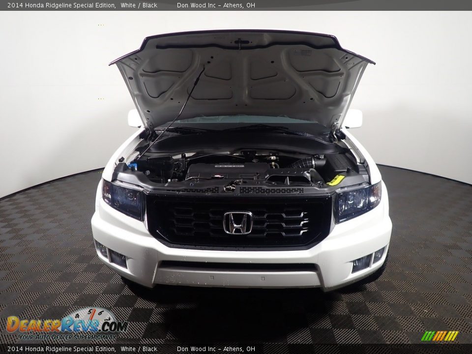 2014 Honda Ridgeline Special Edition White / Black Photo #8
