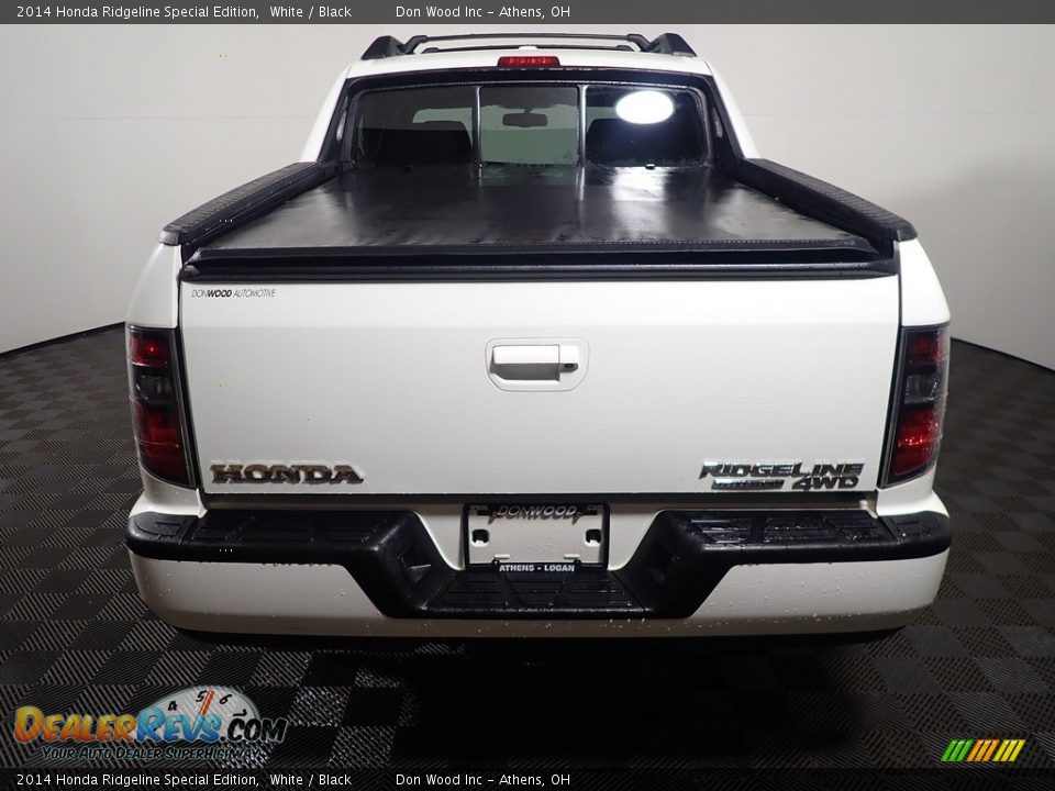 2014 Honda Ridgeline Special Edition White / Black Photo #15
