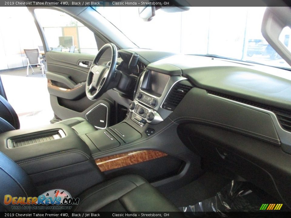 2019 Chevrolet Tahoe Premier 4WD Black / Jet Black Photo #15