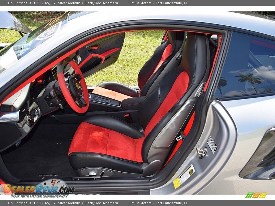 Black/Red Alcantara Interior - 2019 Porsche 911 GT2 RS Photo #41