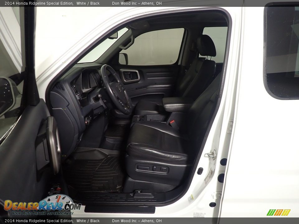 2014 Honda Ridgeline Special Edition White / Black Photo #23