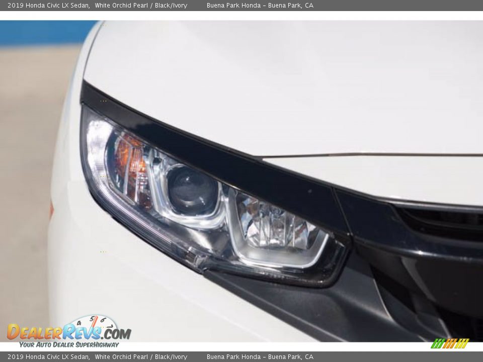 2019 Honda Civic LX Sedan White Orchid Pearl / Black/Ivory Photo #8