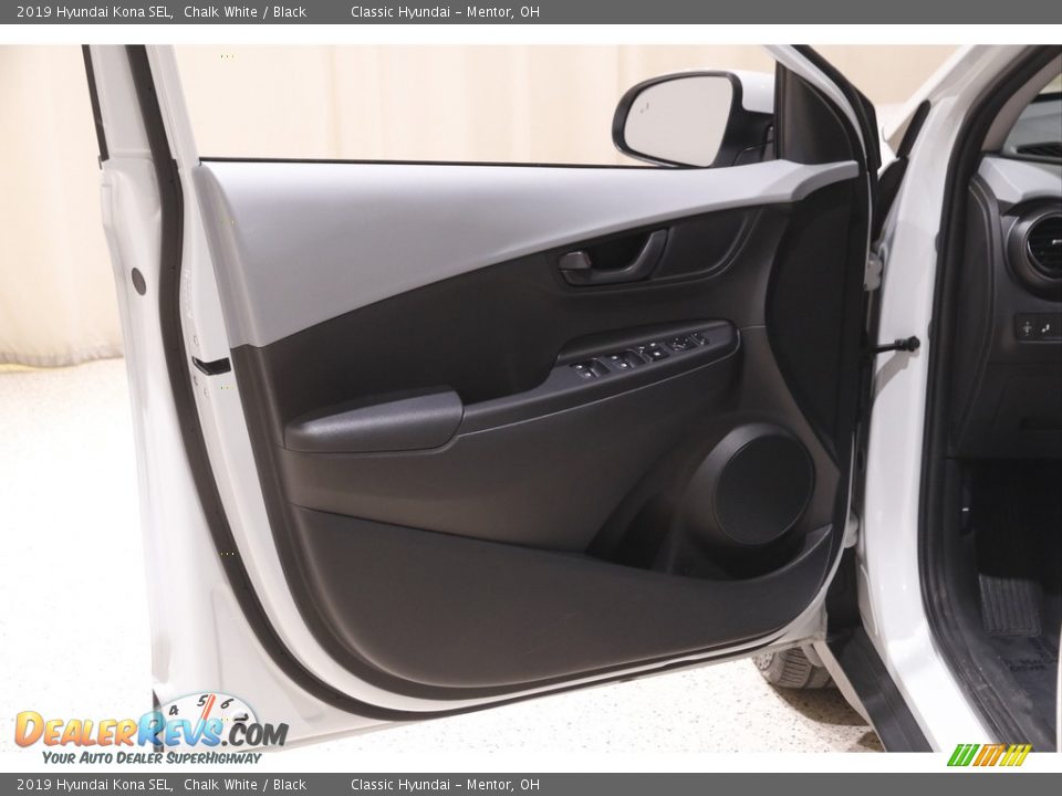 2019 Hyundai Kona SEL Chalk White / Black Photo #4