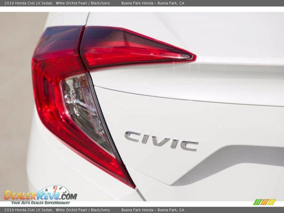 2019 Honda Civic LX Sedan White Orchid Pearl / Black/Ivory Photo #12