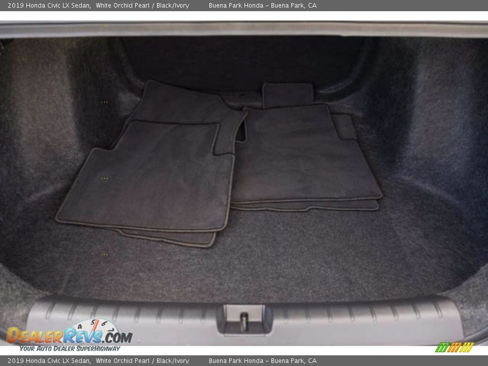 2019 Honda Civic LX Sedan White Orchid Pearl / Black/Ivory Photo #20