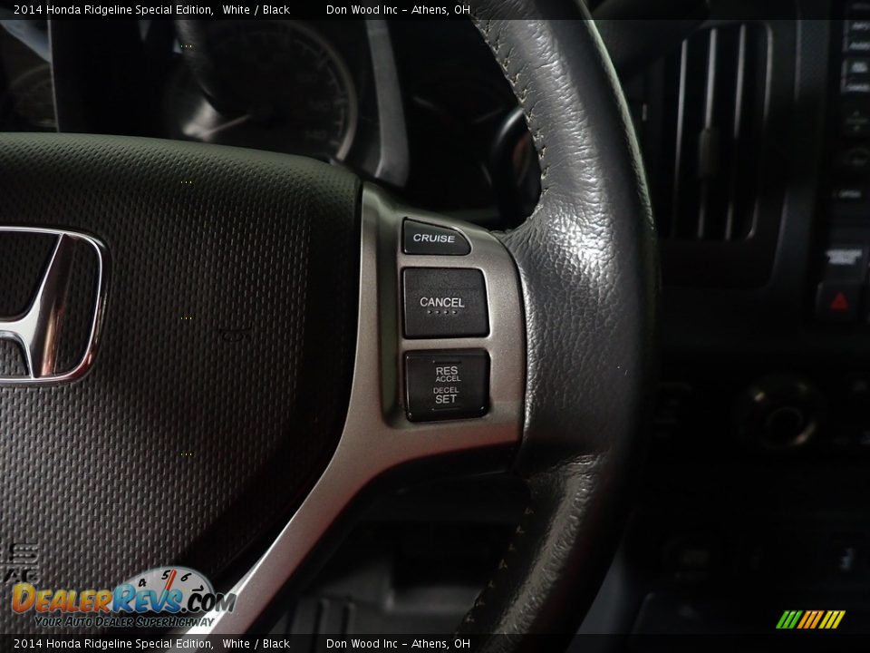 2014 Honda Ridgeline Special Edition White / Black Photo #31