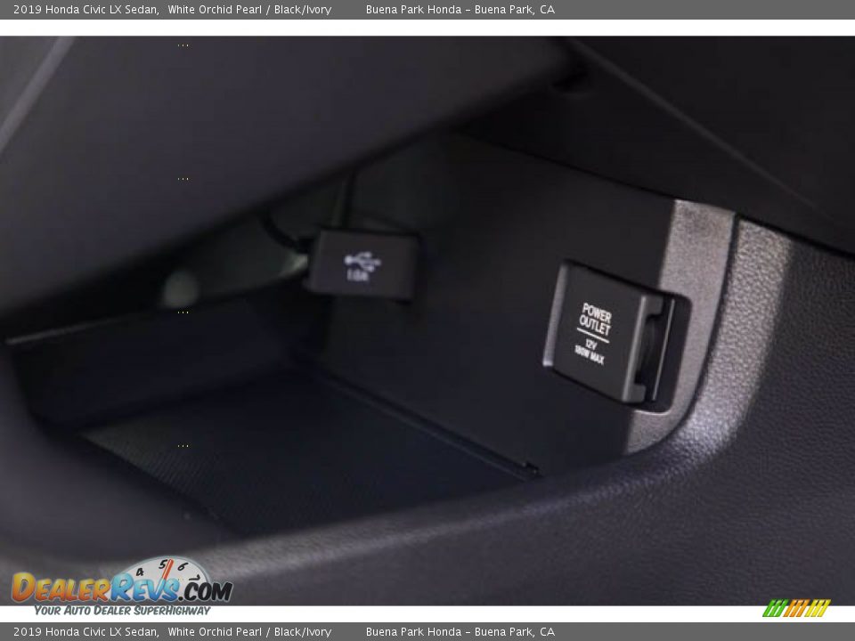 2019 Honda Civic LX Sedan White Orchid Pearl / Black/Ivory Photo #24