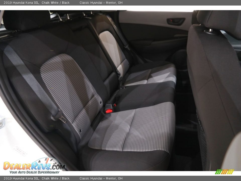 2019 Hyundai Kona SEL Chalk White / Black Photo #15