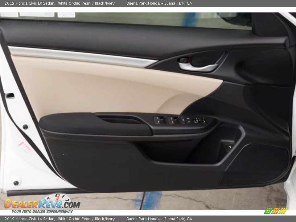 2019 Honda Civic LX Sedan White Orchid Pearl / Black/Ivory Photo #29
