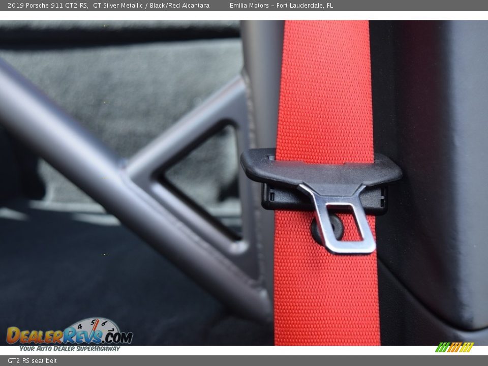 GT2 RS seat belt - 2019 Porsche 911