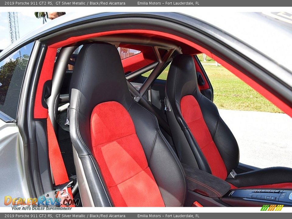 Front Seat of 2019 Porsche 911 GT2 RS Photo #65