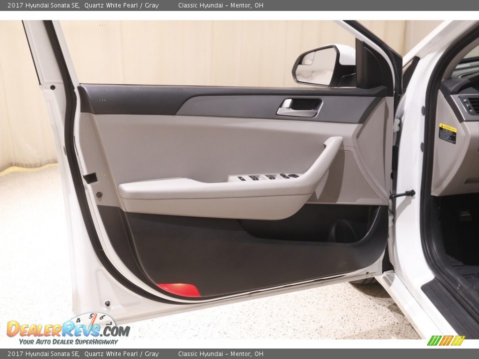 2017 Hyundai Sonata SE Quartz White Pearl / Gray Photo #4